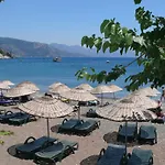 Ξενοδοχείο Lale 3*