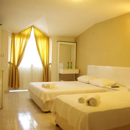 Lale Marmaris